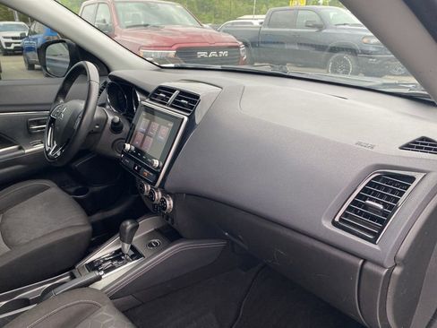 Used 2020 Mitsubishi Outlander Sport SE AWD/4WD image 8