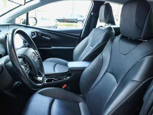 Used 2022 Toyota Prius Prime XLE image 23