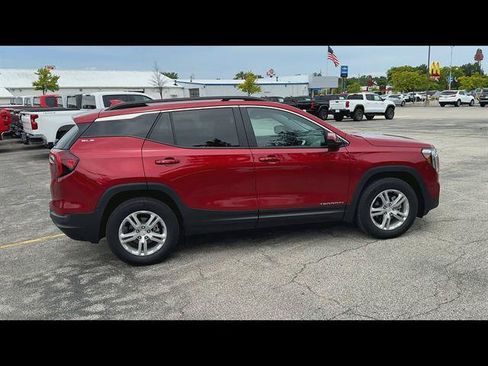 Used 2023 GMC Terrain SLE w/ Driver Convenience Package FWD image 37