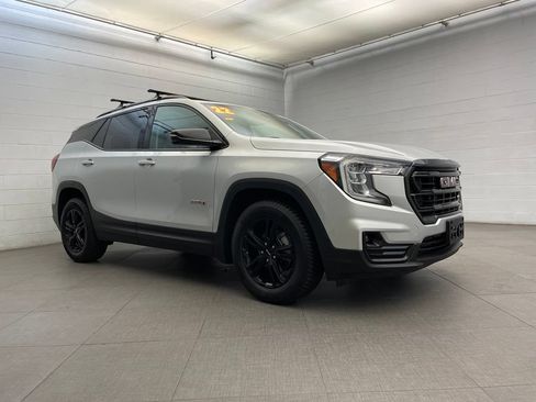 Used 2022 GMC Terrain AT4 w/ LPO, Cargo Package AWD/4WD image 4