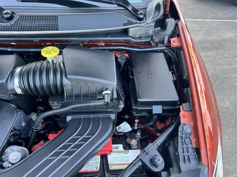 Used 2018 Chrysler Pacifica Limited w/ Tire & Wheel Group image 57