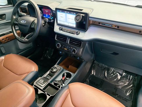 Used 2023 Ford Maverick Lariat FWD image 12