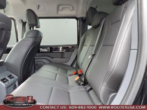 Used 2024 INEOS Grenadier AWD/4WD image 27
