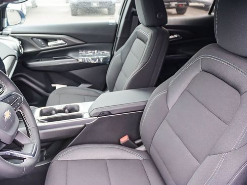 New 2026 Chevrolet Equinox EV LT image 14