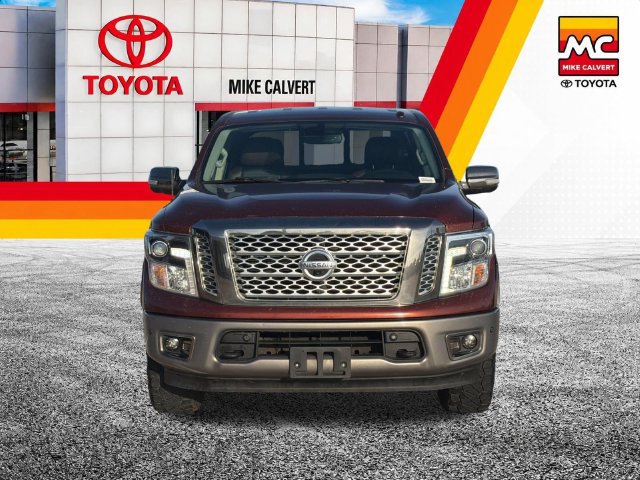 Used 2018 Nissan Titan Platinum Reserve w/ Platinum Utility Package AWD/4WD image 2