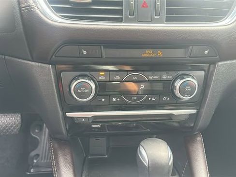 Used 2017 MAZDA MAZDA6 Grand Touring image 13