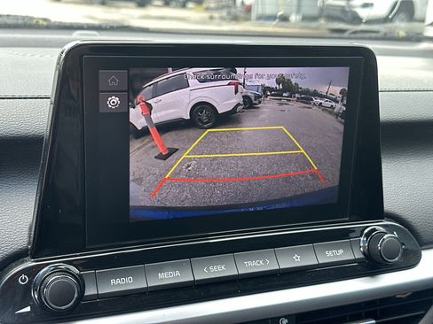 Certified 2023 Kia Forte LXS w/ LXS Technology Package FWD image 21