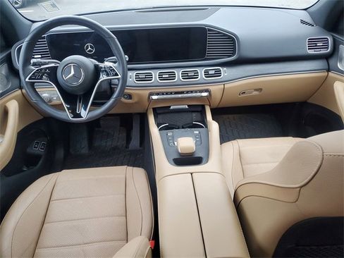 Used 2025 Mercedes-Benz GLE 450e 4MATIC image 18