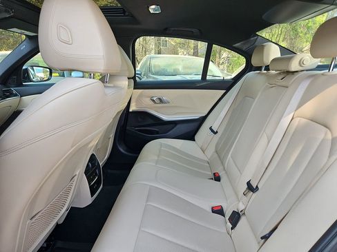 Used 2022 BMW 330i xDrive Sedan w/ Premium Package 2 AWD/4WD image 31