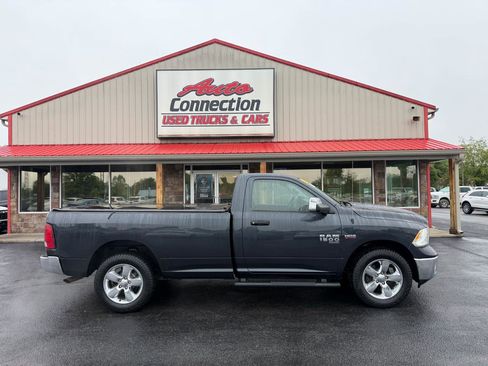 Used 2019 RAM 1500 Tradesman w/ Tradesman SXT Package AWD/4WD image 3