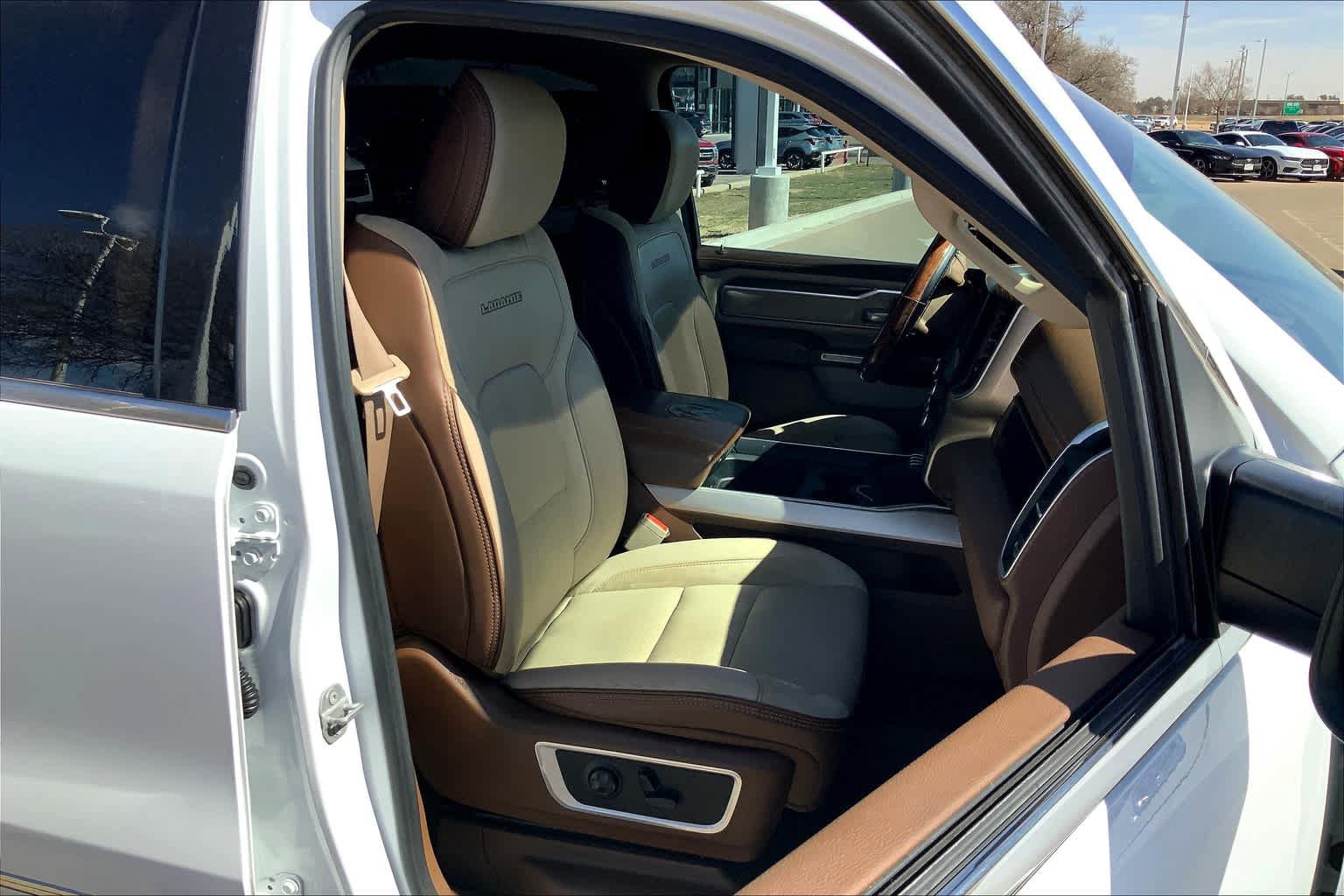 Used 2020 RAM 1500 Laramie AWD/4WD image 9