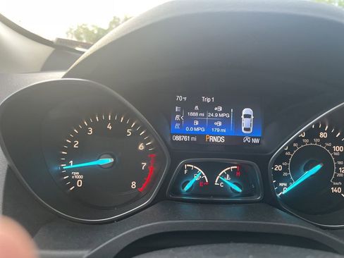 Used 2017 Ford Escape SE AWD/4WD image 21