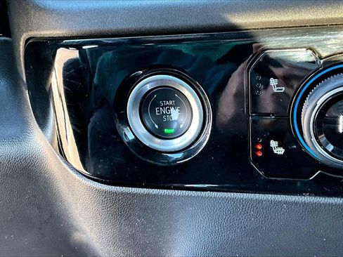 Used 2024 Chevrolet Silverado 1500 RST image 27