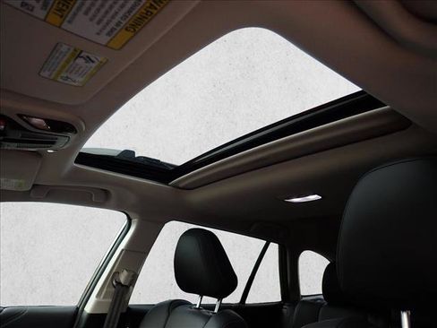 Certified 2023 Subaru Outback Touring XT AWD/4WD image 15