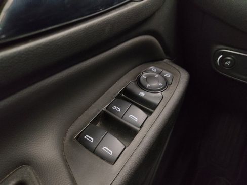 Used 2024 Chevrolet Equinox LT image 27