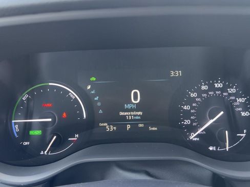 Used 2025 Toyota Sienna LE FWD image 12