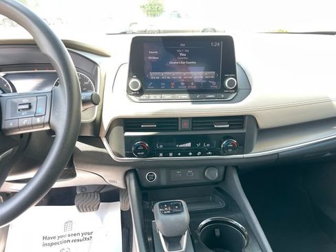 Used 2023 Nissan Rogue SV AWD/4WD image 19