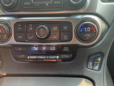 Used 2016 Chevrolet Tahoe LTZ AWD/4WD image 12