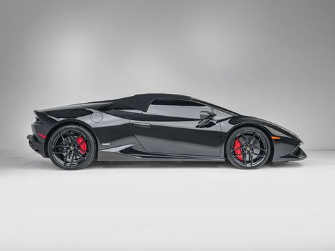 Used 2016 Lamborghini Huracan LP 610-4 AWD/4WD image 5
