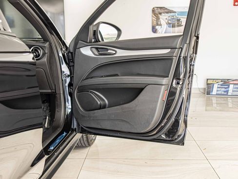 New 2025 Alfa Romeo Stelvio Sprint image 41