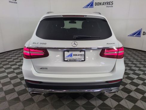 Used 2019 Mercedes-Benz GLC 300 4MATIC image 4
