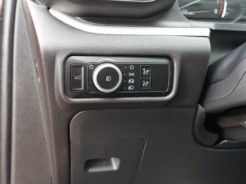 Used 2023 Ford Explorer XLT w/ Equipment Group 202A image 17