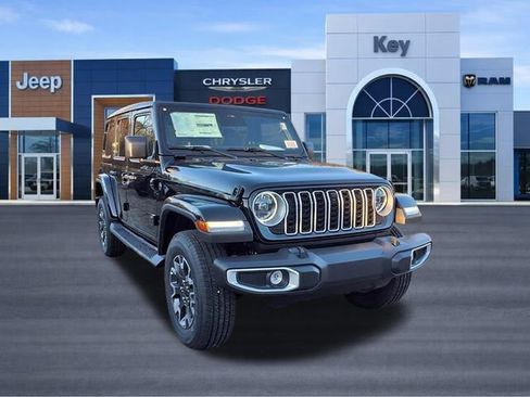 New 2026 Jeep Wrangler Unlimited Sahara AWD/4WD image 4