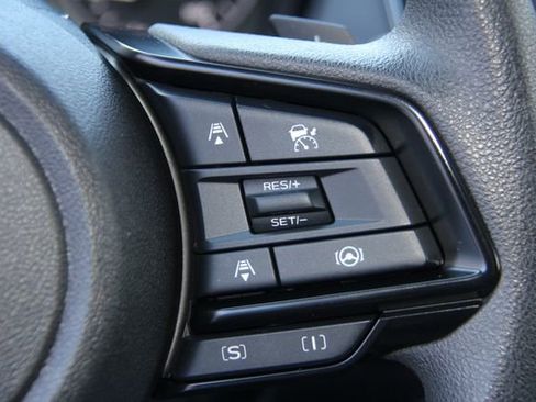 Used 2025 Subaru Crosstrek 2.0i Premium image 21