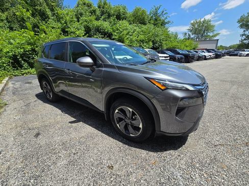 Used 2026 Nissan Rogue SV FWD image 10