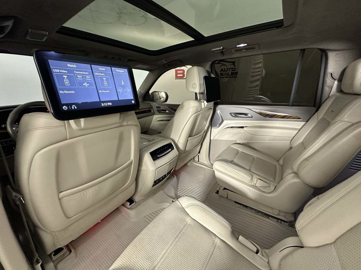 Used 2021 Cadillac Escalade ESV Sport Platinum AWD/4WD image 32