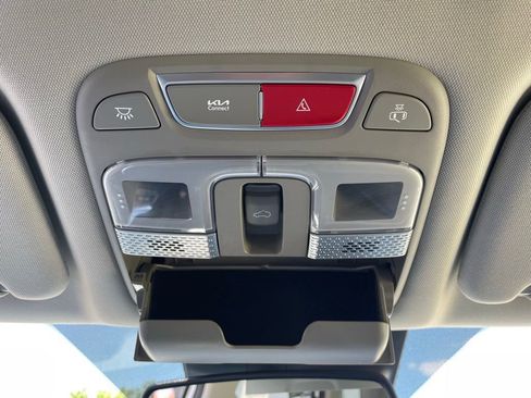 Used 2024 Kia Telluride EX w/ EX Captain's Chair Package AWD/4WD image 20