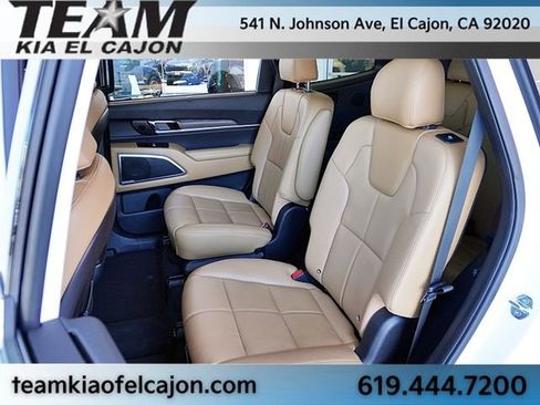 Certified 2022 Kia Telluride SX w/ Towing Package FWD image 21