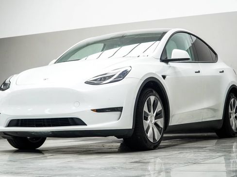 Used 2020 Tesla Model Y Long Range AWD/4WD image 8