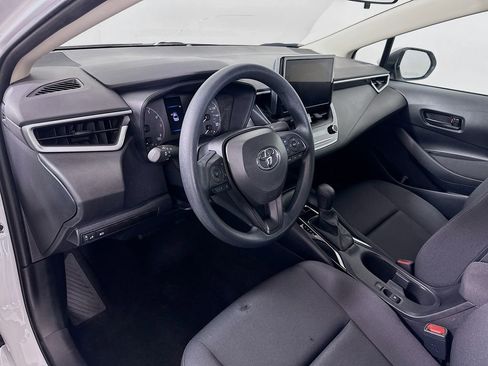 Used 2024 Toyota Corolla LE image 9