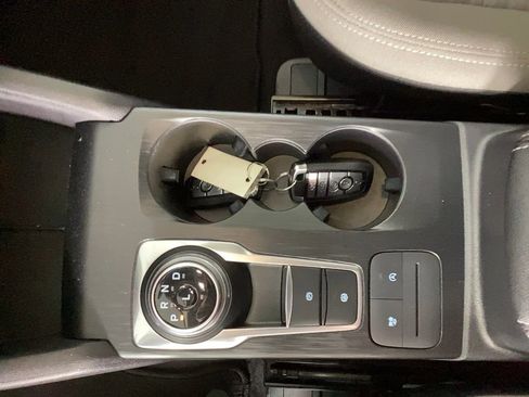 Used 2022 Ford Escape SE w/ SE Sport Appearance Package image 24