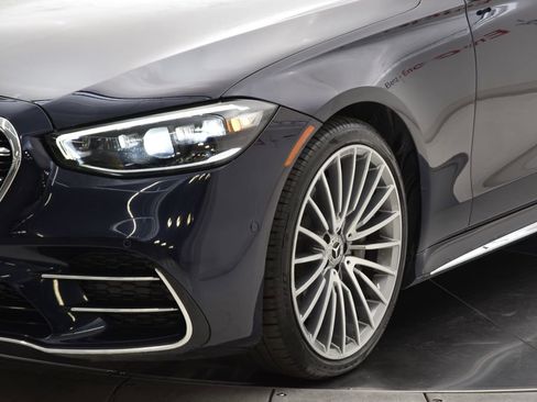 Certified 2022 Mercedes-Benz S 500 4MATIC image 11