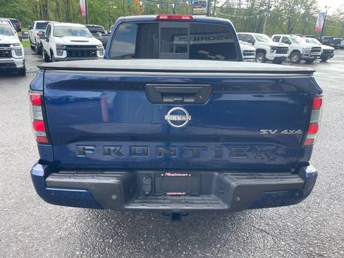 Used 2022 Nissan Frontier SV AWD/4WD image 6