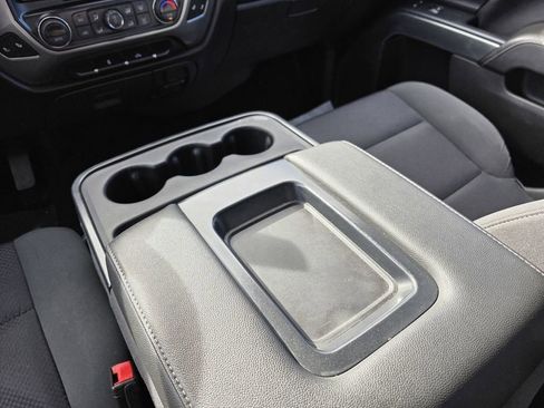 Used 2018 Chevrolet Silverado 1500 LT w/ All Star Edition image 10