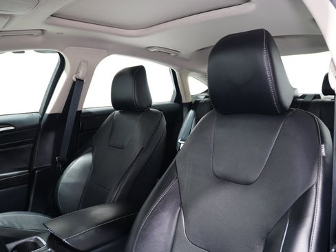 Used 2020 Ford Fusion Energi Titanium image 15