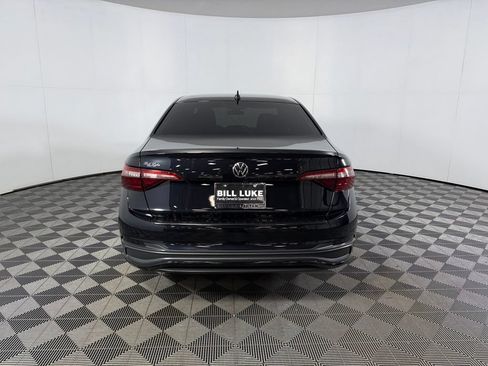 Used 2024 Volkswagen Jetta Sport FWD image 9