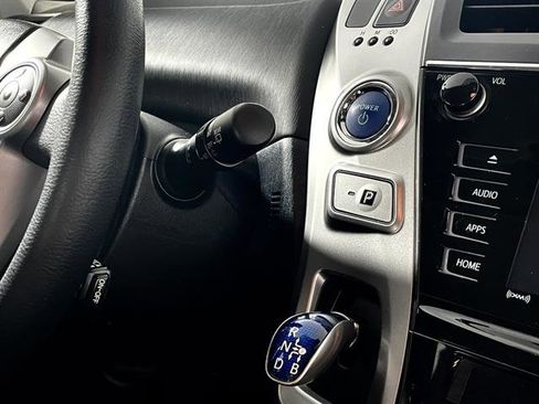 Used 2017 Toyota Prius V Five image 20