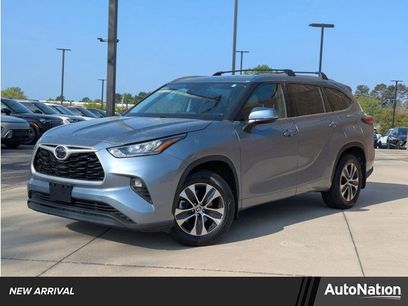 Used 2020 Toyota Highlander XLE