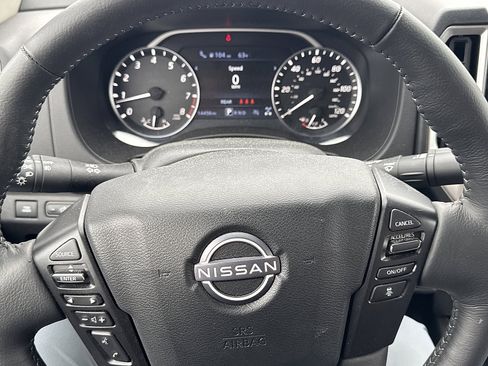 Certified 2025 Nissan Frontier SV w/ SV Convenience Package AWD/4WD image 16