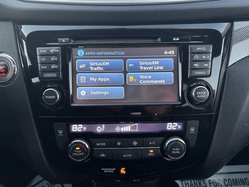 Used 2015 Nissan Rogue SL w/ SL Premium Package image 21