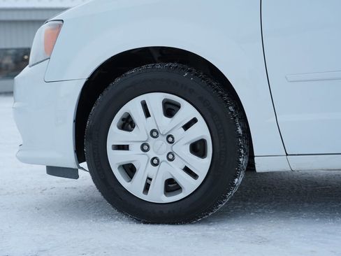 Used 2017 Dodge Grand Caravan SE w/ Power Window Group image 11