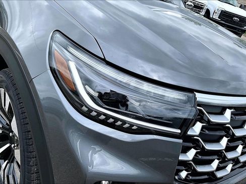 New 2026 Ford Explorer Platinum image 34