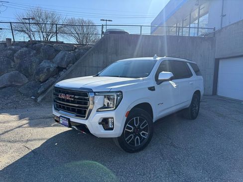 Used 2024 GMC Yukon AT4 w/ AT4 Premium Plus Package AWD/4WD image 1
