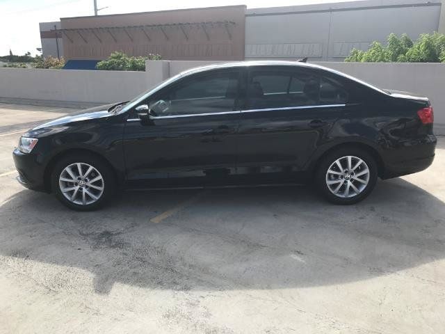 Used 2014 Volkswagen Jetta SE FWD image 2