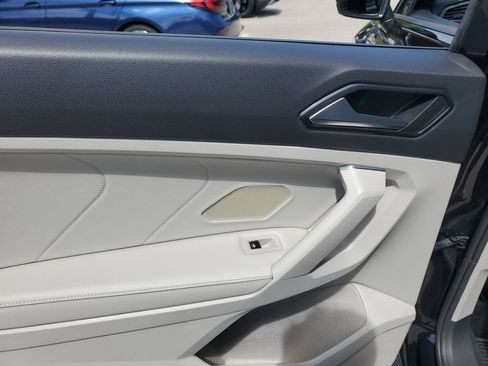 Certified 2023 Volkswagen Tiguan SE R-Line FWD image 18