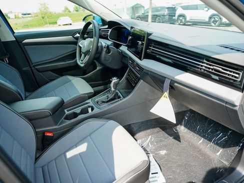 New 2025 Volkswagen Jetta SE image 30